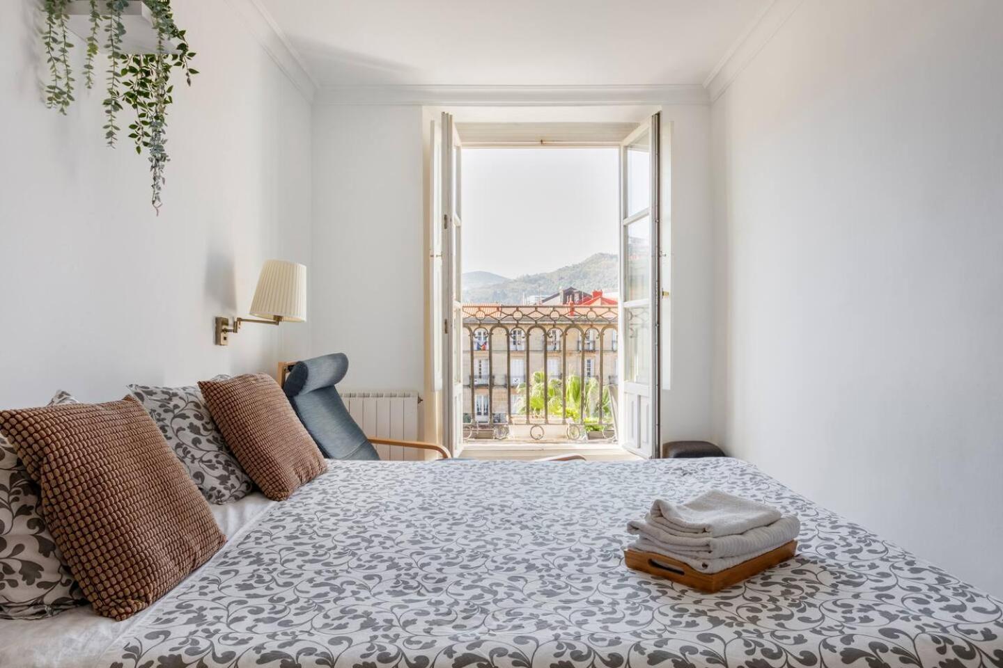 Plaza Nueva Habitaciones Μπιλμπάο Δωμάτιο φωτογραφία